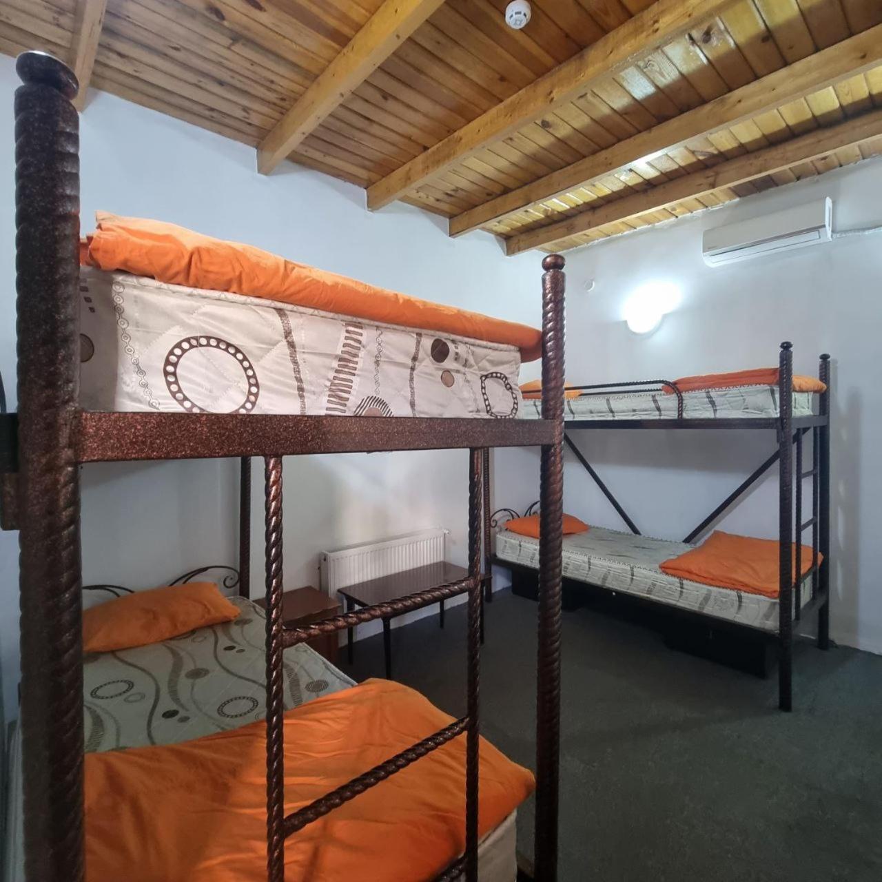 Sim Sim Hostel & Guest House Near The Church Semerkant Dış mekan fotoğraf