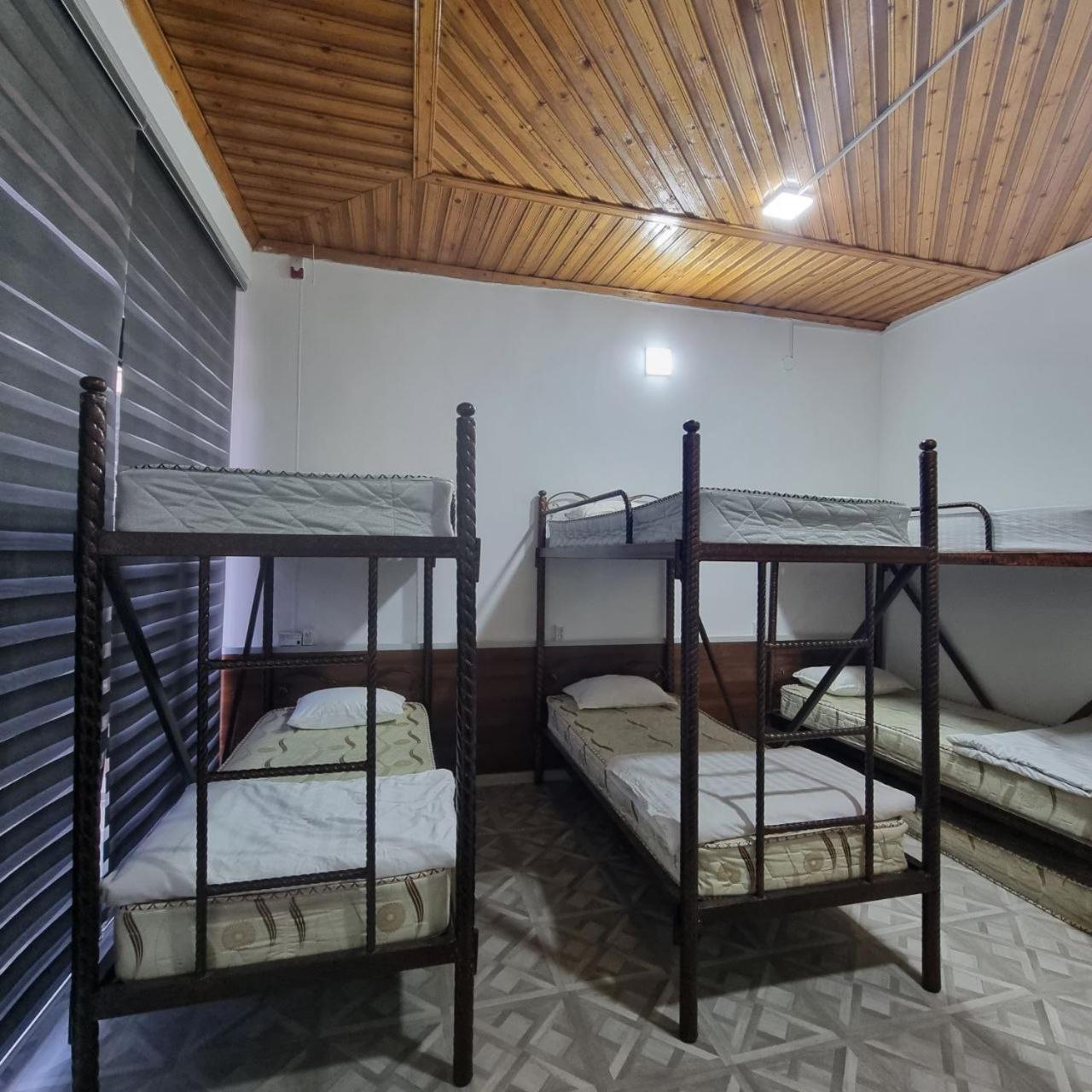 Sim Sim Hostel & Guest House Near The Church Semerkant Dış mekan fotoğraf